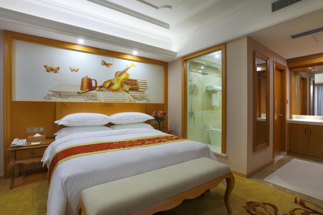 Venus International Hotel Shanghai South Shenjiang Road Eksteriør bilde