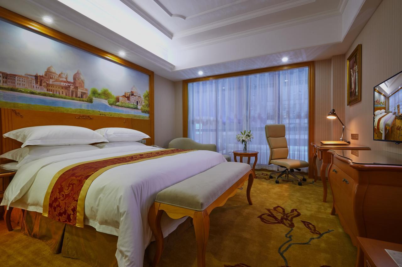 Venus International Hotel Shanghai South Shenjiang Road Eksteriør bilde