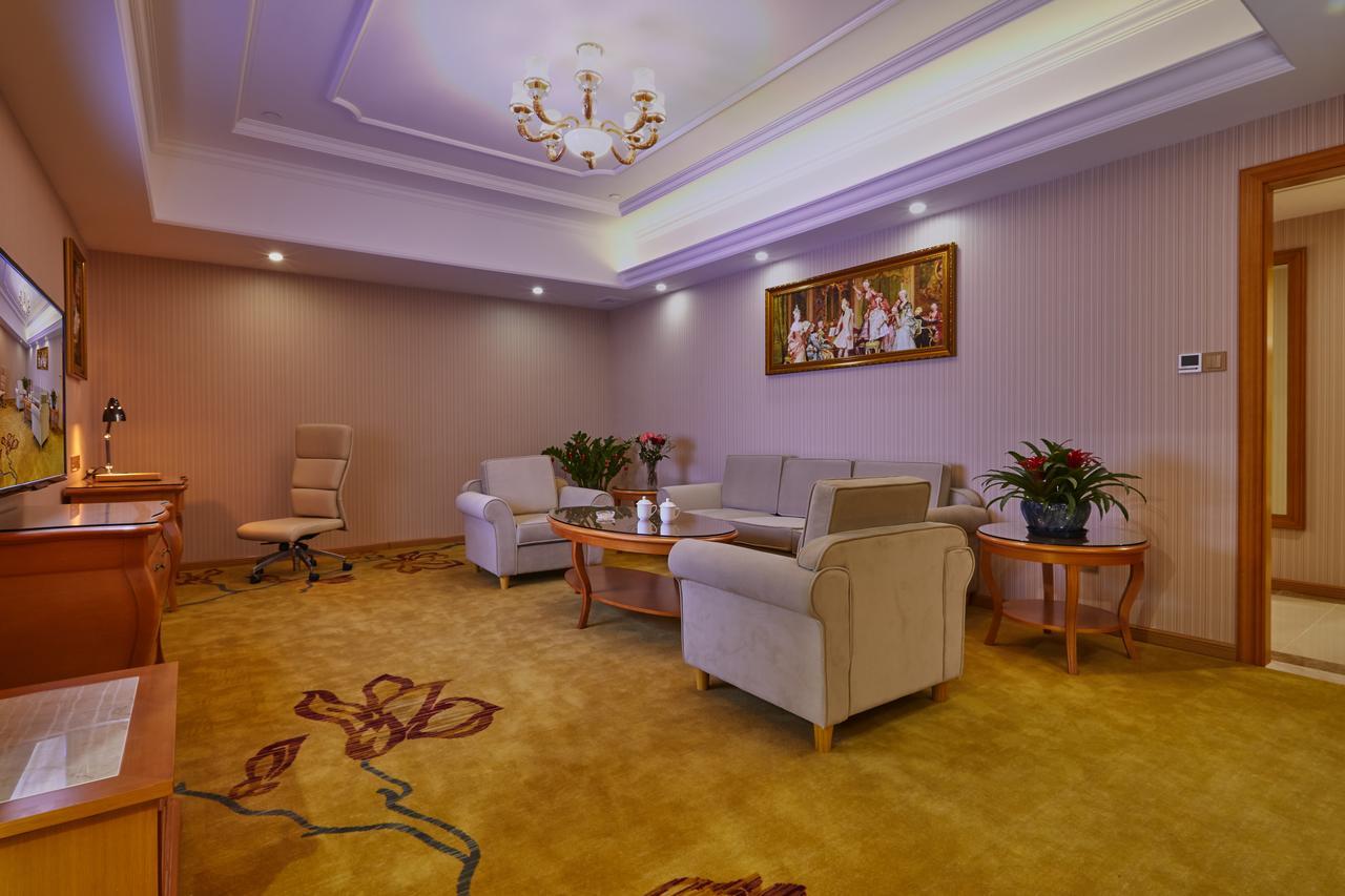 Venus International Hotel Shanghai South Shenjiang Road Eksteriør bilde